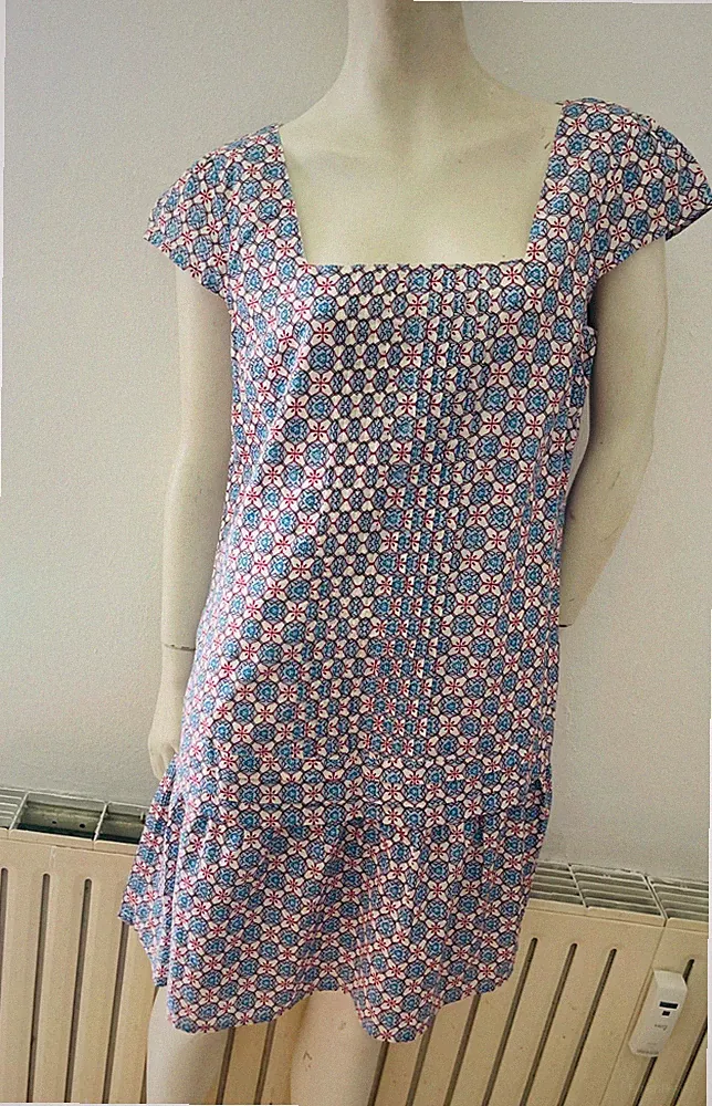 3 Suisses Kleid Sommerkleid 42 hellblau/weiß Kurzarm Volant-Saum gerafft lässig