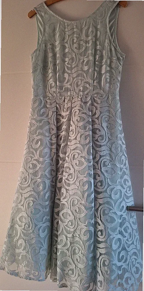 A-Linie Damenkleid , mintgrün ärmellos, Ornament, Größe M