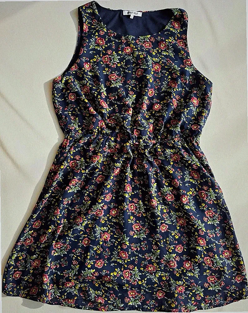 ABOUT YOU Damen Minikleid Gr. 44 Polyester geblümt blau A-Linie ärmellos Rund