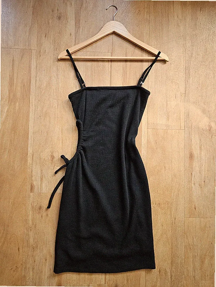 ABOUT YOU x Millane Minikleid Damen Gr. M/38 schwarz Mit Seitlichem Cut-Out