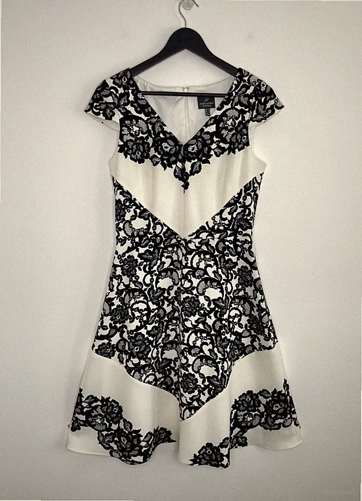 Adrianna Papell Cocktailkleid UK 12 elfenbein schwarz Hochzeit Gast Party Anlass