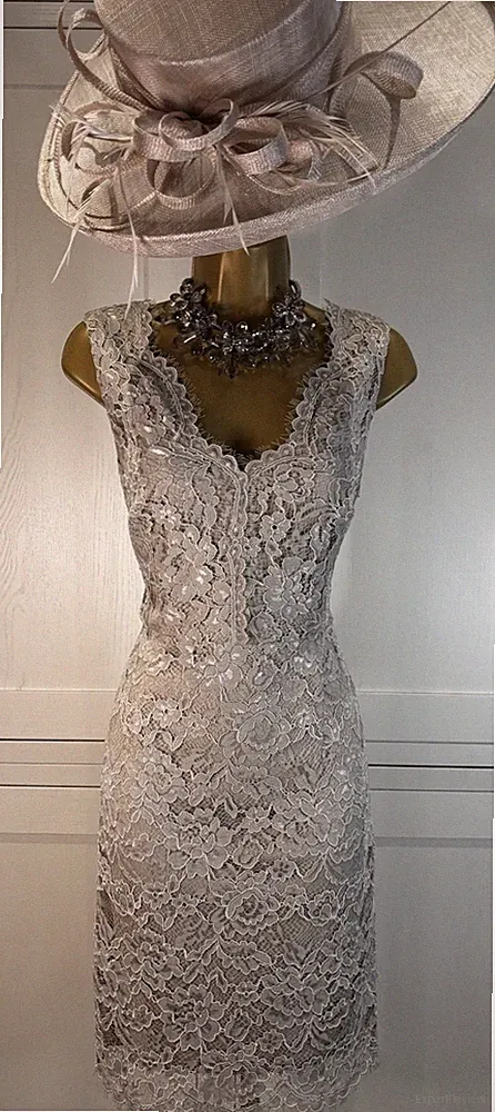Adrianna Papell UK 14/16 grau/nude tailliertes Spitzenkleid Hochzeit Mutter Gast Rennen