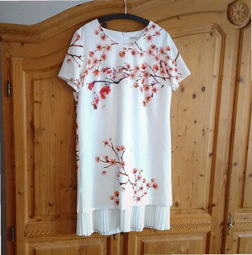 Alba Moda Damen A-Linie Kleid Gr. 40 weiß/rosa Blumen Plissee Jersey kurz