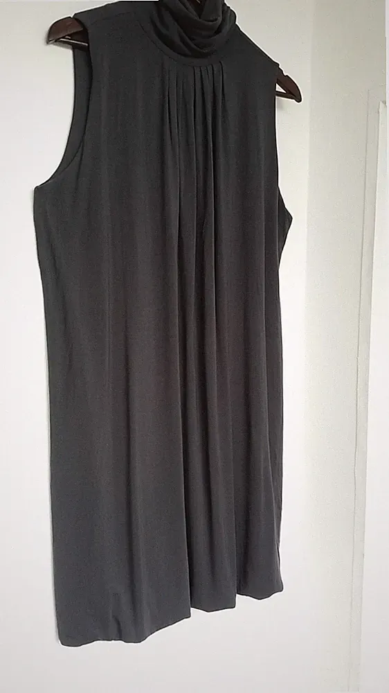 Allude Modal Jersey Rollkragen Tunika Kleid, ärmellos in grau, Größe L