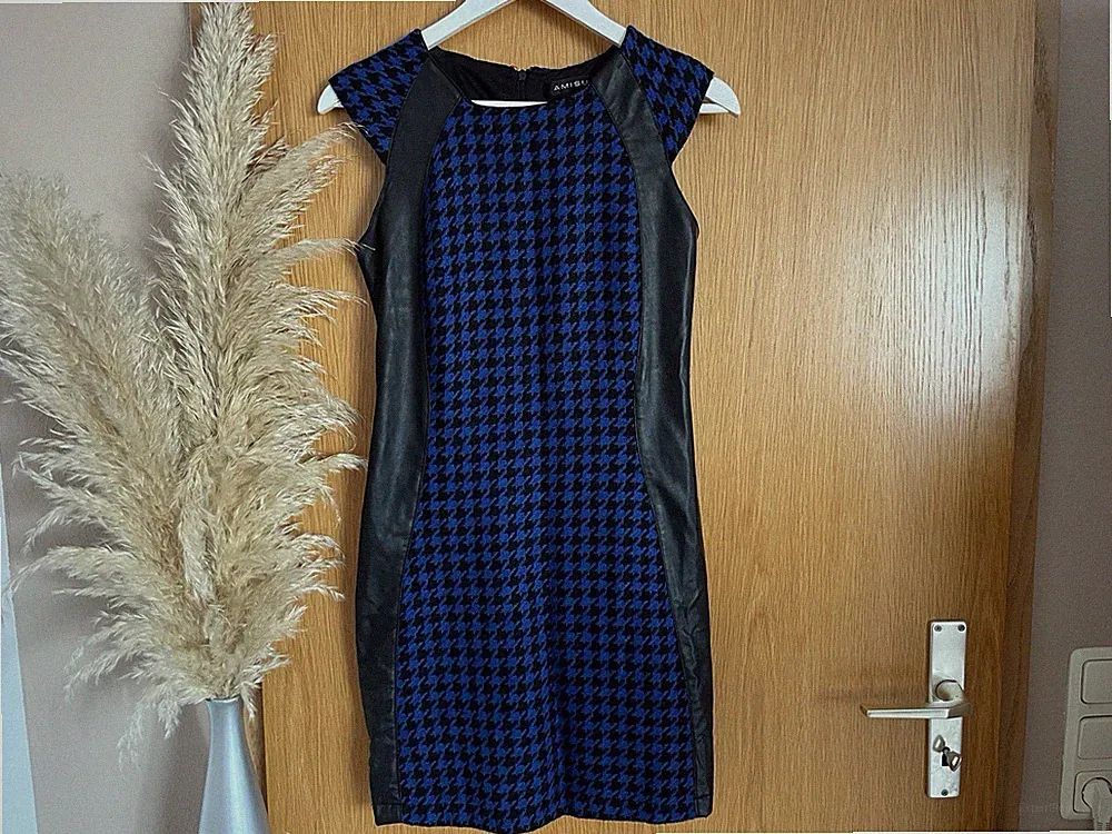 Amisu Damen Etuikleid ~ Gr. 36 38 ~ Hahnentritt Muster blau schwarz Lederimitat