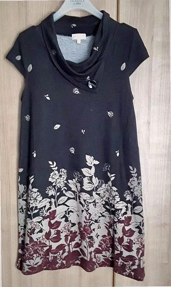 Apricot Midi Kleid, feminines A-Linie Kleid, Wasserfallausschnitt, Gr. M