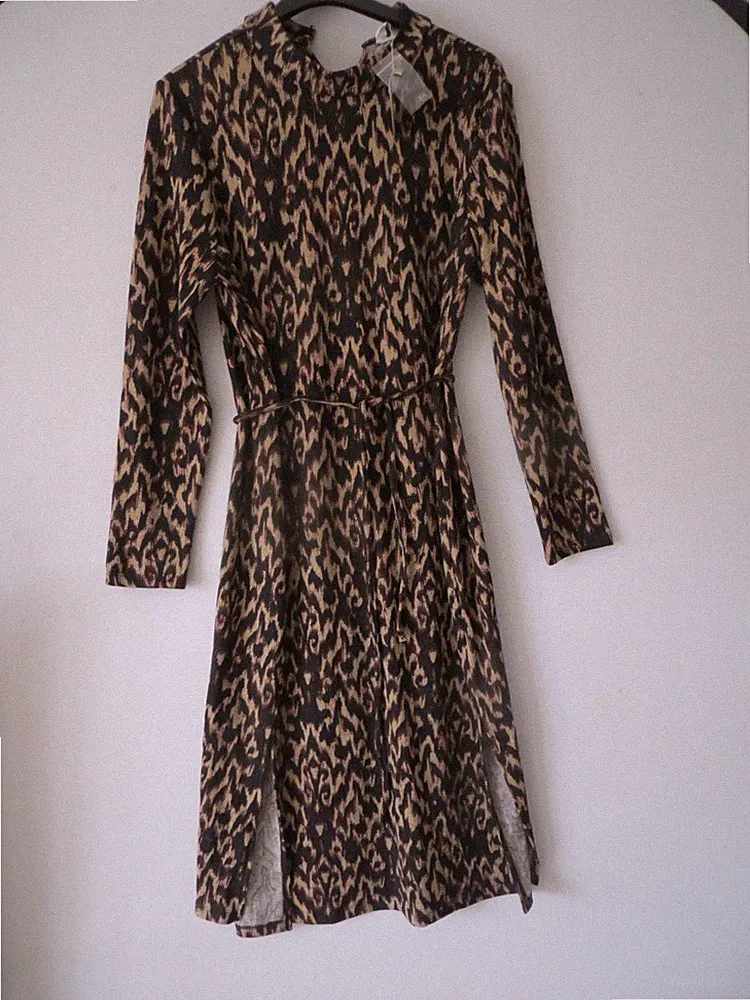 APRICOT SEITENSCHLITZ KLEID GR 18 NEU MIT ETIKETT