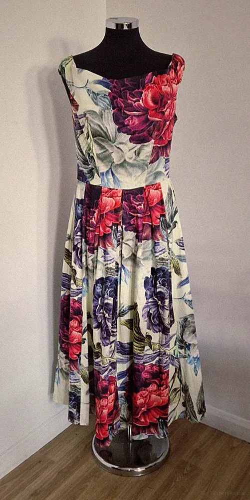 Asos cremefarbenes Midikleid mit Blumenmuster UK 18 türkis Abschlussball Hochzeitsgast NEU Fit & Flare