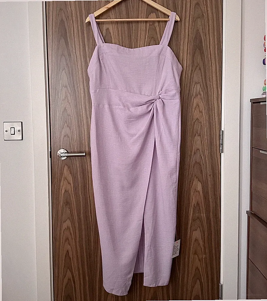 Asos Midikleid flieder lila quadratischer Ausschnitt Twist Front Wickel Schlitzoptik UK 18
