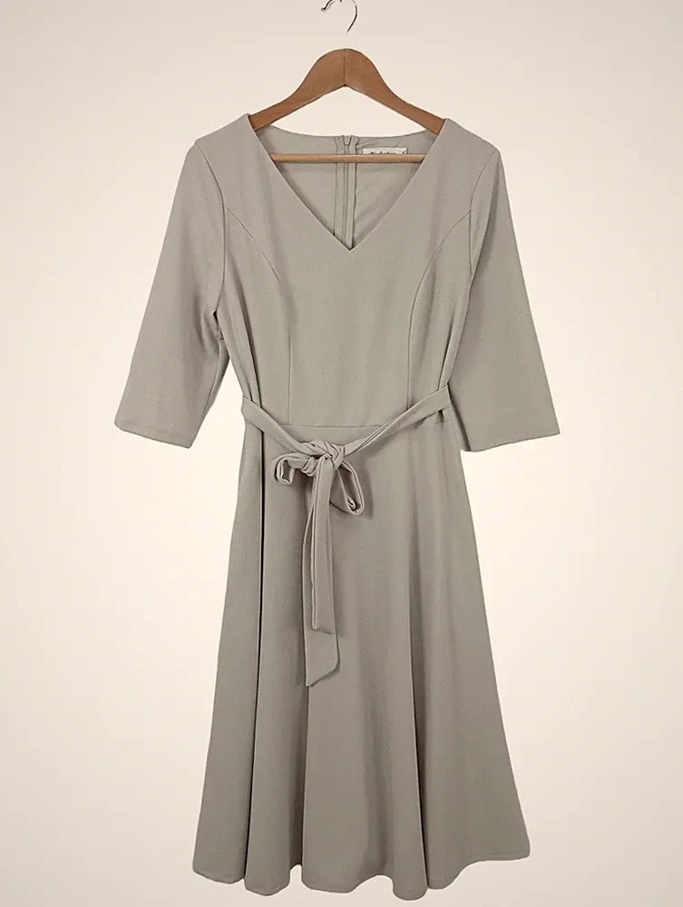 BBONLINEDRESS A-Linien Kleid Damen Kleid Gr. DE 42 hellgrau Casual-Look