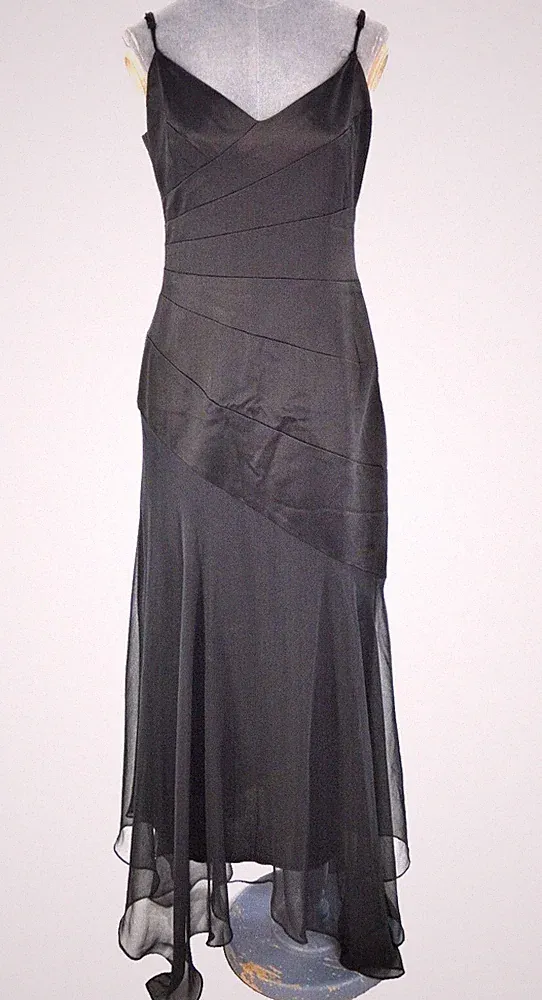 BCBG MAXAZRIA Kleid Abend schwarz Maxi Schlupfkleid ausgestellt besondere Anlässe UK 8