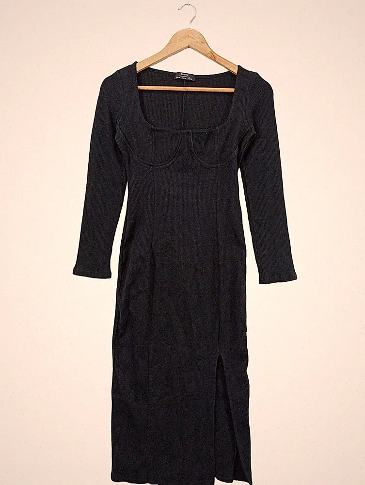 BERSHKA Etuikleid Damen Kleid Gr. DE 38 schwarz Casual-Look