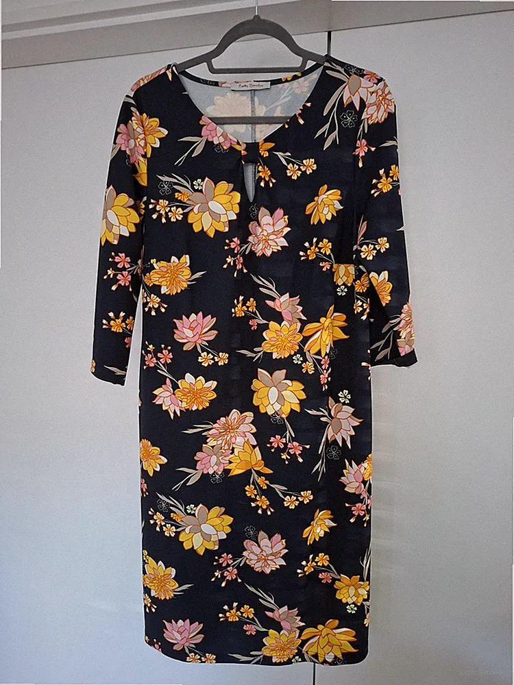 Betty Barclay Damen Kleid A-Linie Blumen bunt Gr. 44 Neu o.Etikett