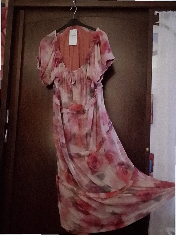 Bezauberndes plus size Kleid Yours Clothing Gr.58-60 neu, Rosenmuster