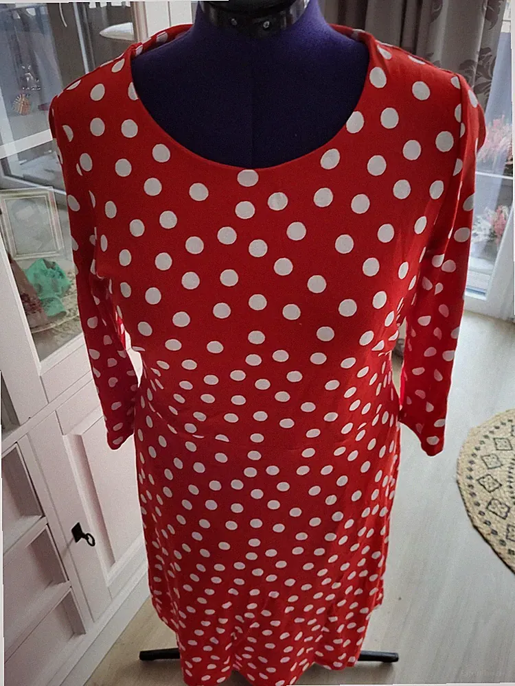 Boden Kleid 18 tragbar 40 42 rot weiss Punkte dots gepunktet top Wie Neu!
