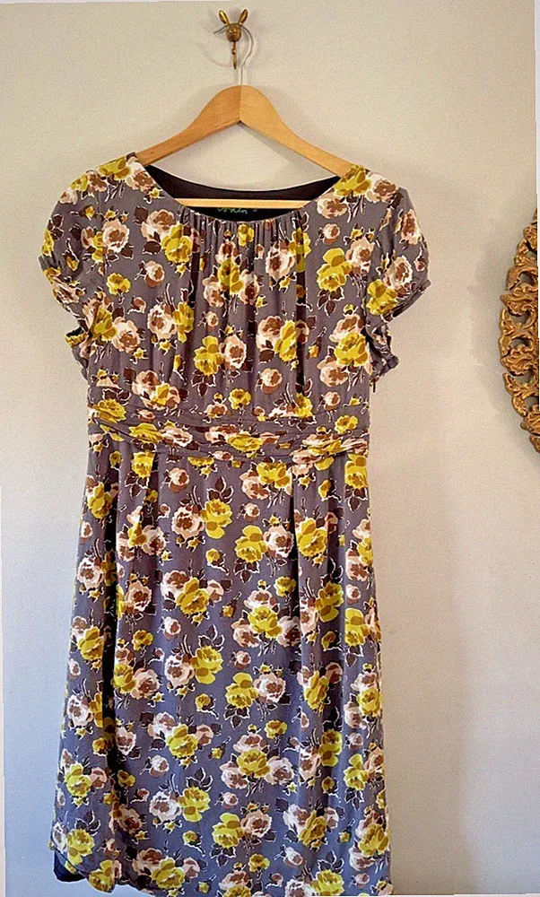 Boden Tee-Kleid grau & gelb Blumen Größe 14L hübscher Afternoon Tea