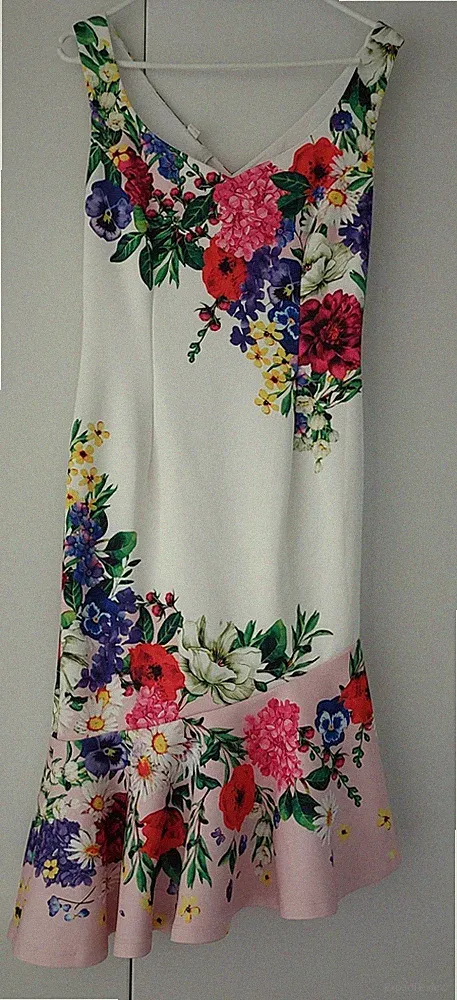 Body Flirt Etuikleid weiß Blumenmuster Volant/Rüschen V-Ausschnitt kurz Gr.36