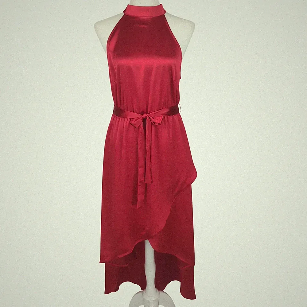 BODYFLIRT Damen Abendkleid Rot Satin Optik Neckholder Festlich Asymmetrisch