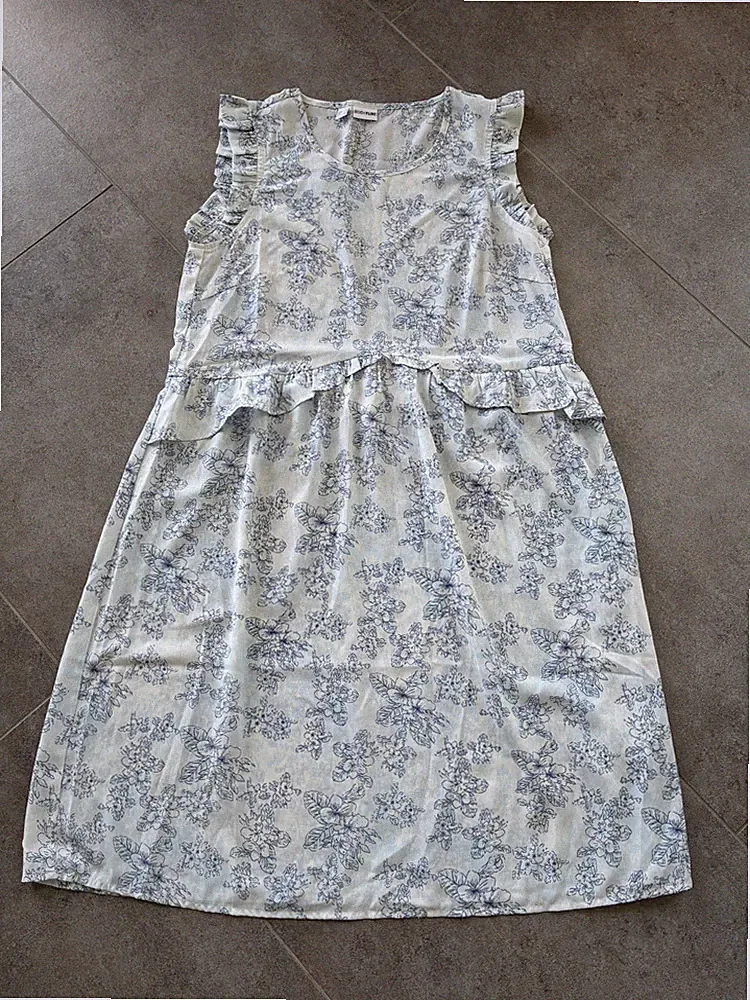 Bodyflirt Kleid Gr. 34 XS/S weiß/wollweiß mit blauem Muster und Rüschen