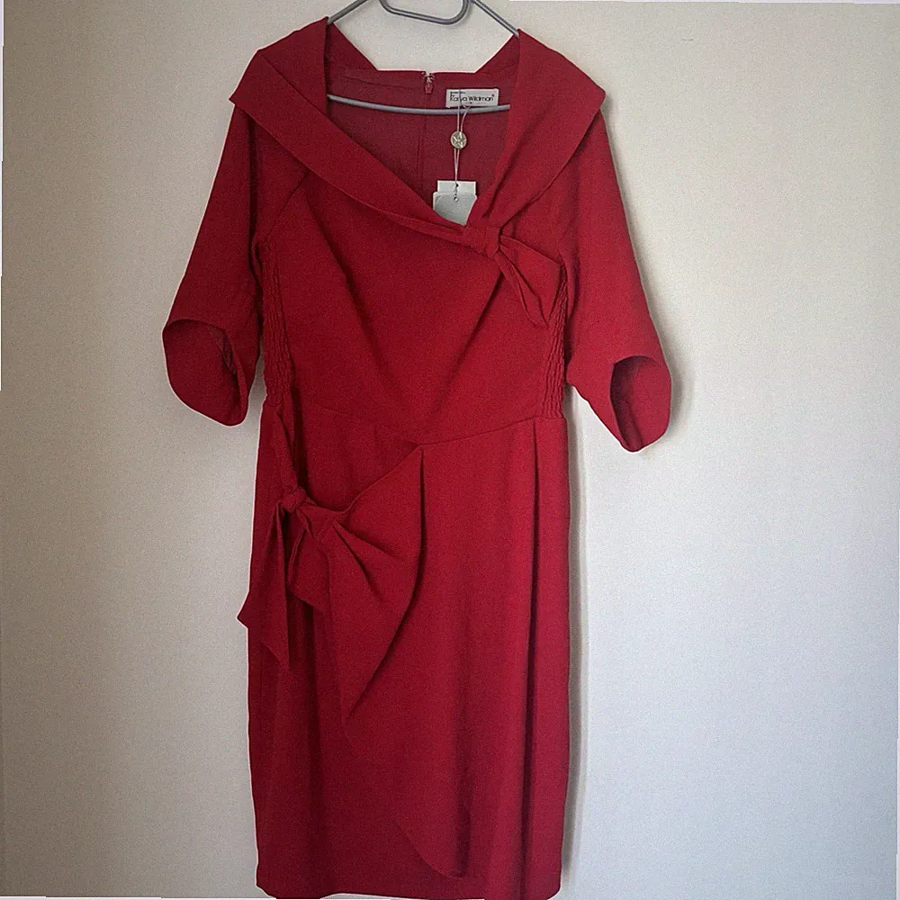 Bombshell by Katya Wildman Kleid Gr. 14 rot Schleife Anlass Hochzeit Gast Midi