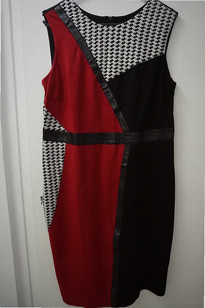 Bon Prix Collection Etui Kleid schwarz Weiß Rot Gr 42 gut erhalten