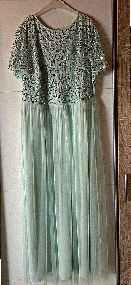 Kurzes Kleid
