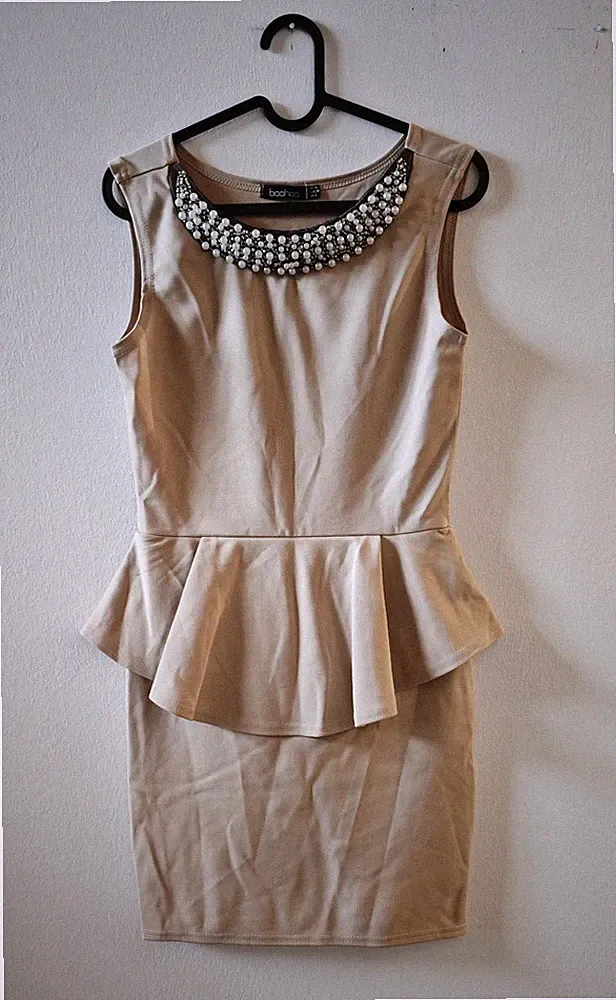 Perle Etui kleid