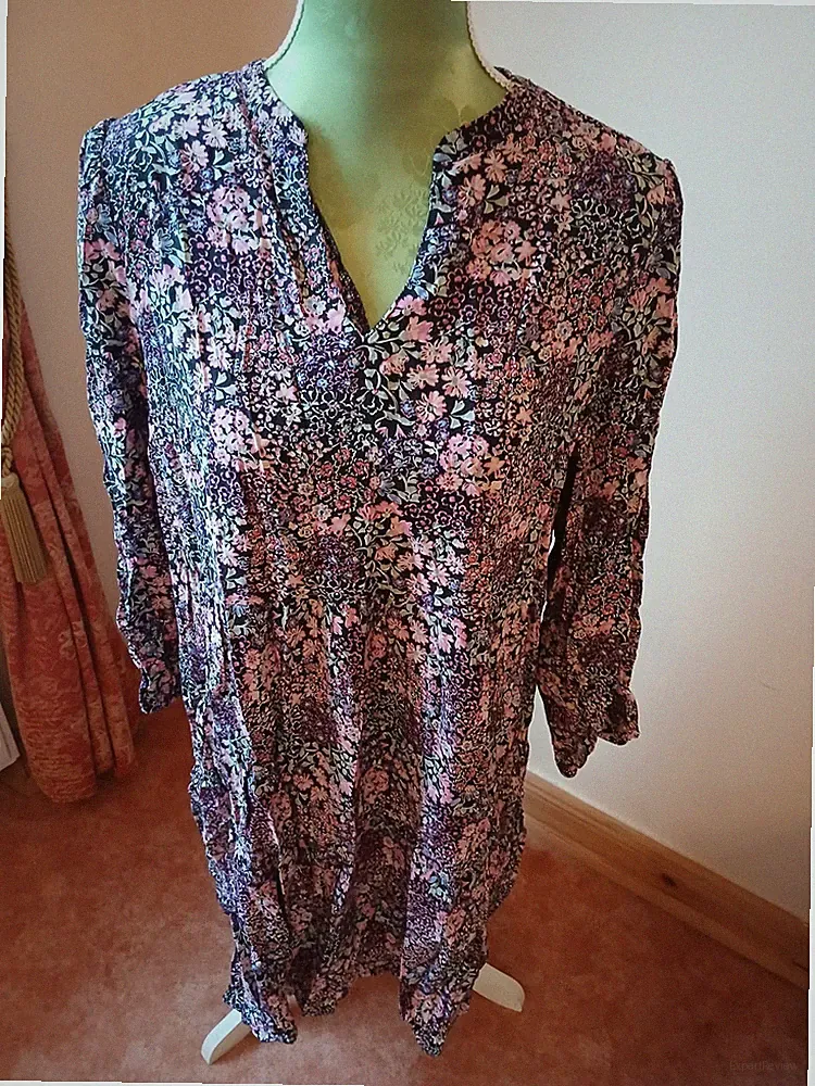 C&A Damen Kleid Gr. 46 floral locker fallend leicht Sommer Boho