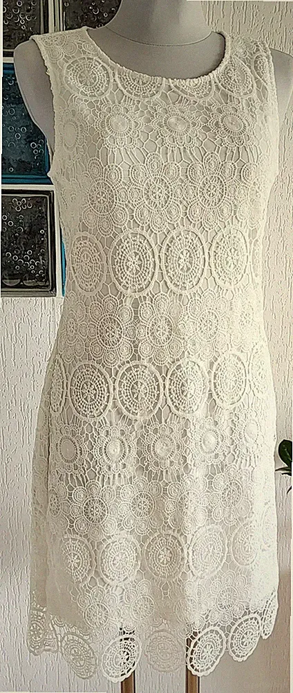 C&A Kleid Etuikleid Spitze, weiß/beige Gr. 38/40