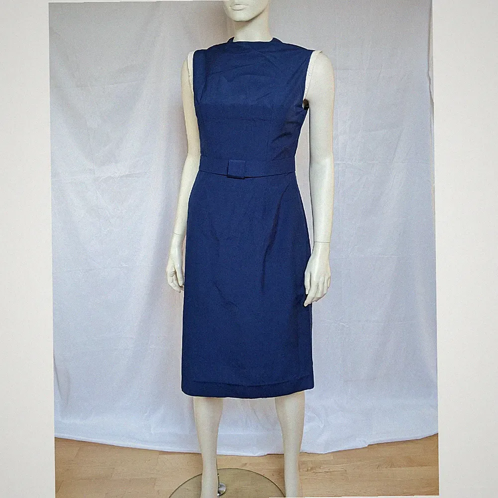ca. 50er/60er Vintage Wolle Etuikleid mit Gürtel Rundhals tailliert ärmellos