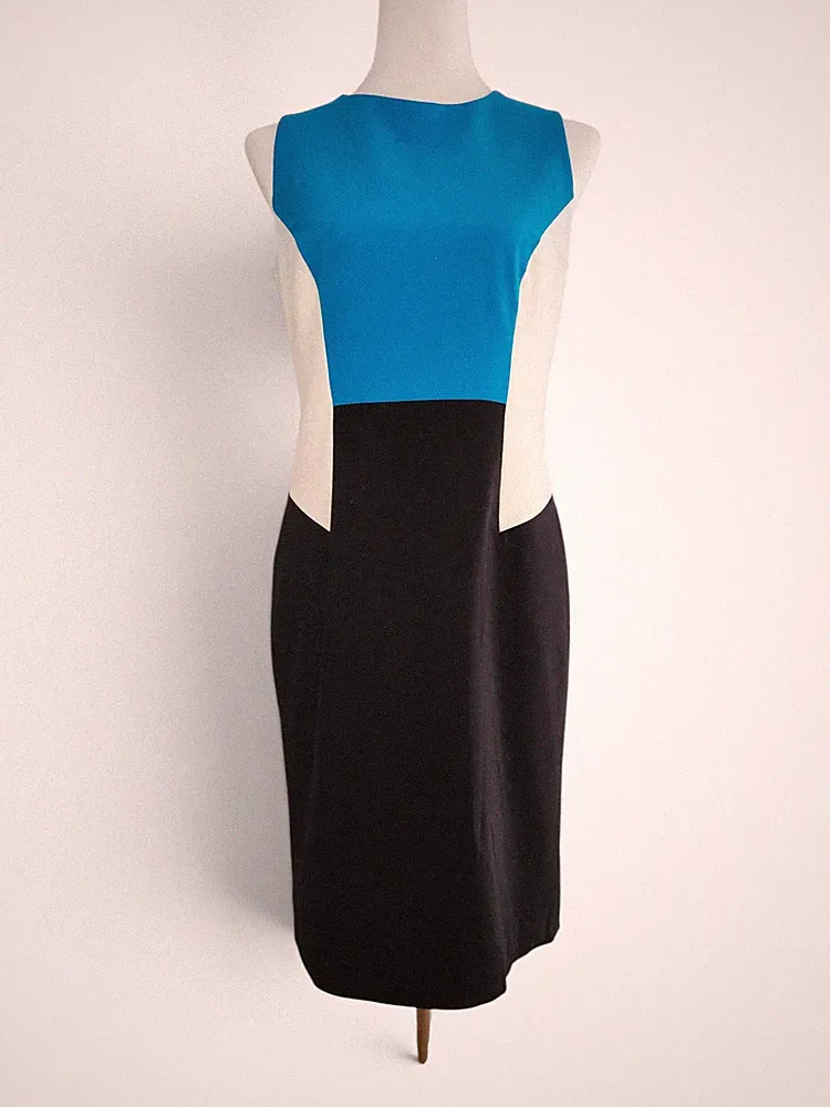 Calvin Klein Cocktailkleid / Etuikleid S ärmellos schwarz-weiß-türkis