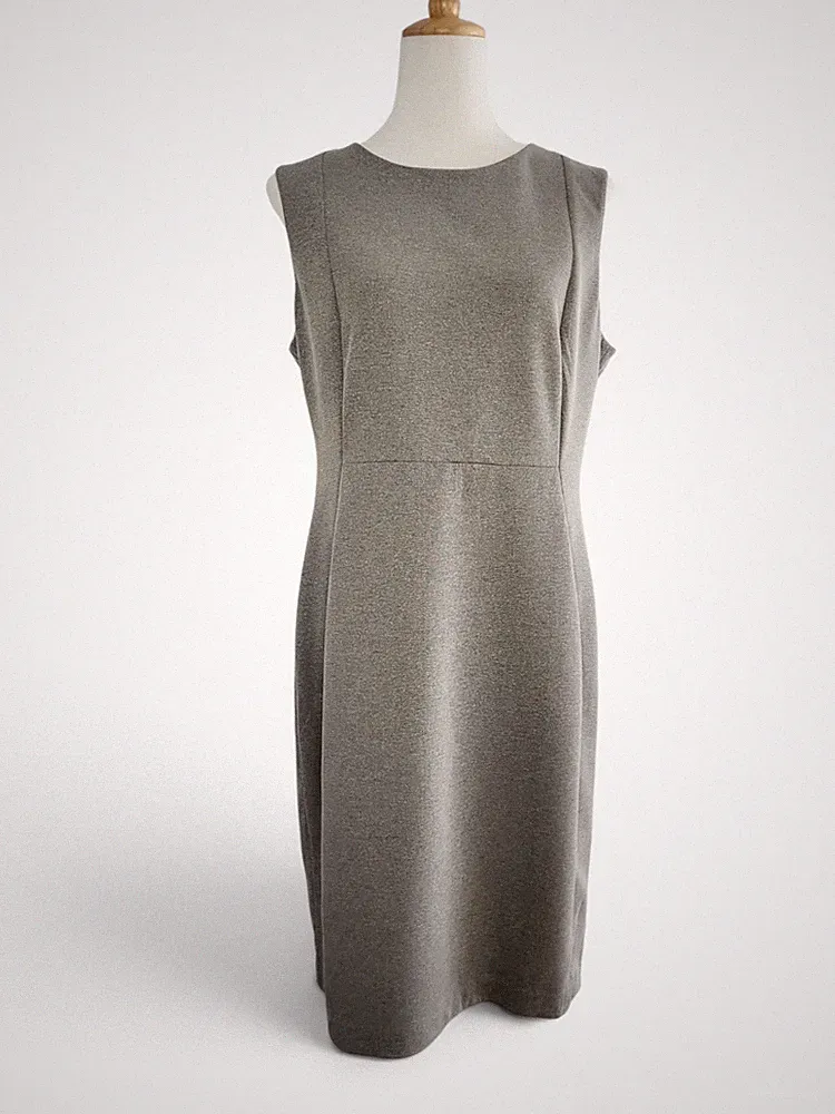 Calvin Klein Kleid Etuikleid / Businesskleid M-L grau