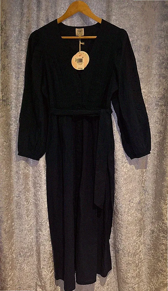 Cape Cove marineblaues Kleid bestickte Arme Größe Medium - schwache Flecken neu mit Etikett UVP 159 £!!!
