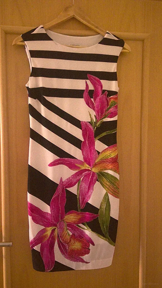 Carmen Marc Valvo Kleid Sommerkleid Gr.XS Ärmellos Weiß Pink Schwarz Blume