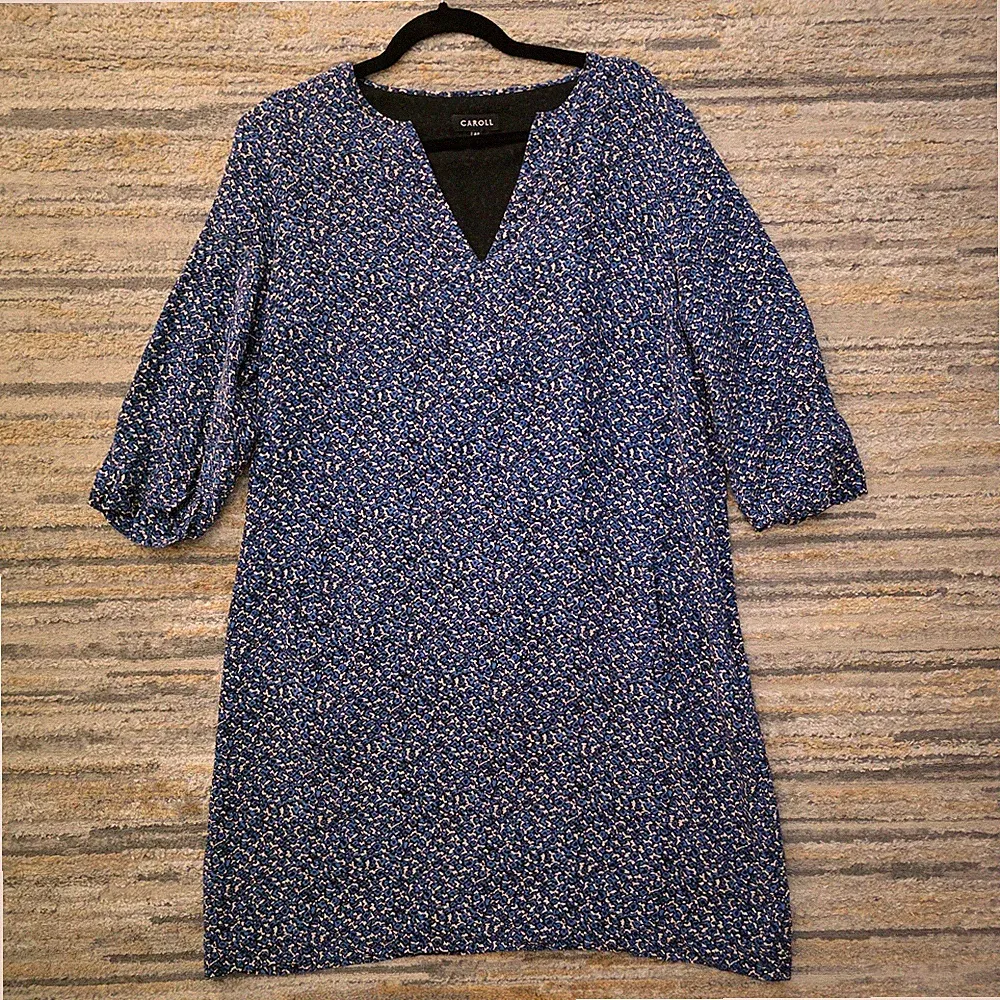 Caroll 2XL Etuikleid Blau 100% Seide Blumenmuster 3/4 Arm V-Ausschnitt Gefüttert