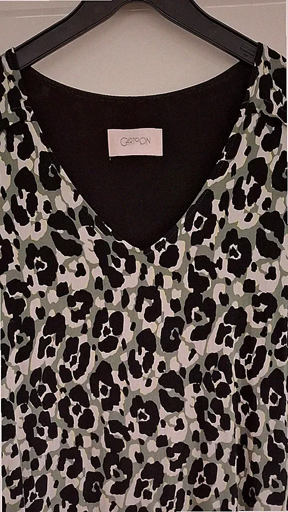 CARTOON -Gr.38 Schönes Sommerkleid Camouflage schwarz-weiß-khaki