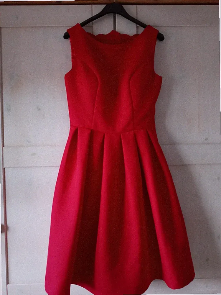 CHI CHI London - Ballkleid / Cocktailkleid rot, Damen Gr. UK 6/34/XS, Spitze, RV