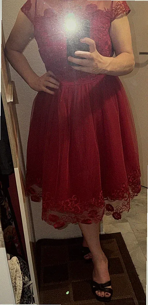 Chi Chi London Damen Kleid A-Linie Spitze bestickt Rot knielang Gr. 44