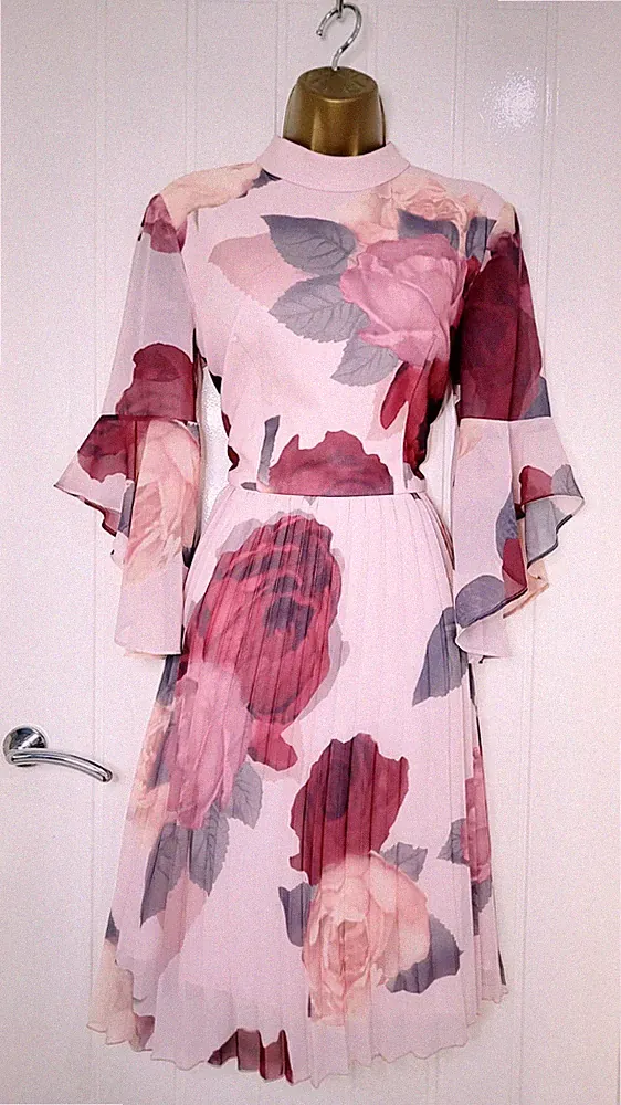 Lässig Blumenkleid