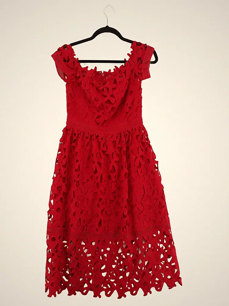 Chi Chi London Midikleid A-Linie UK10 in Rot