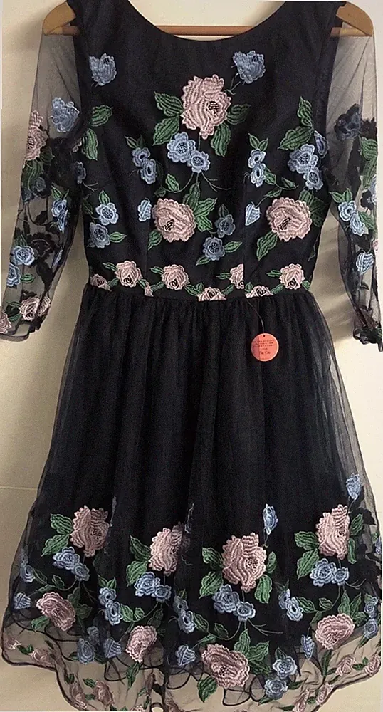 Chi Chi London Tüllkleid bestickt, Blumenmuster, Navy, UK 10, A-Linie, 3/4 Ärmel