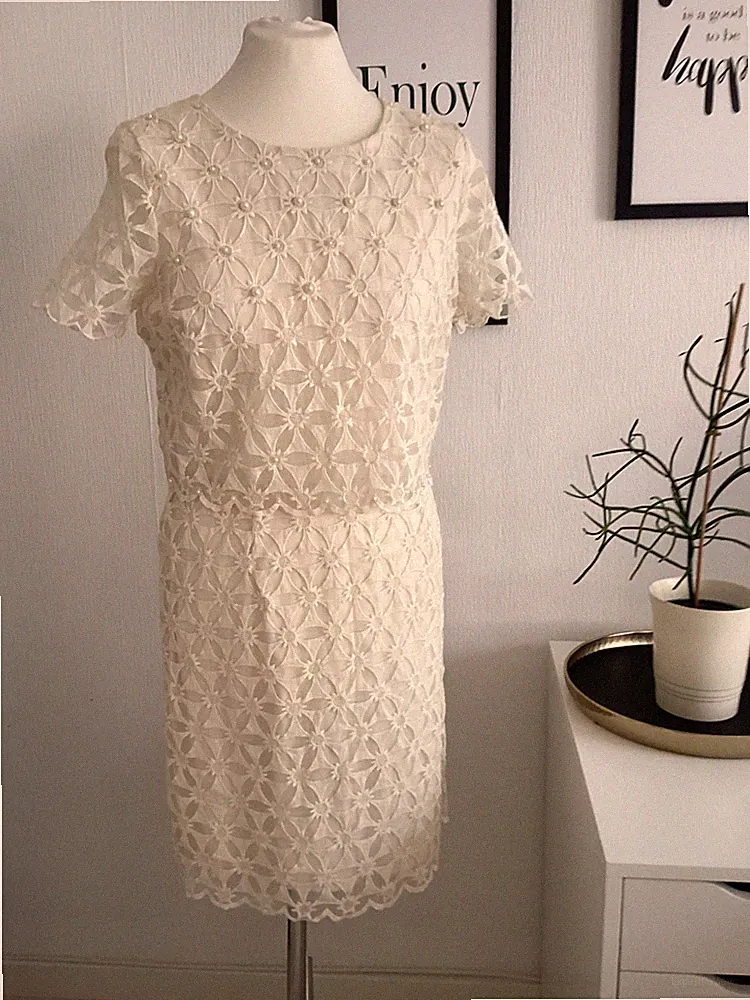 Coast Damenkleid Creme Perlen Spitze Gr.36 UK 12 sehr schön