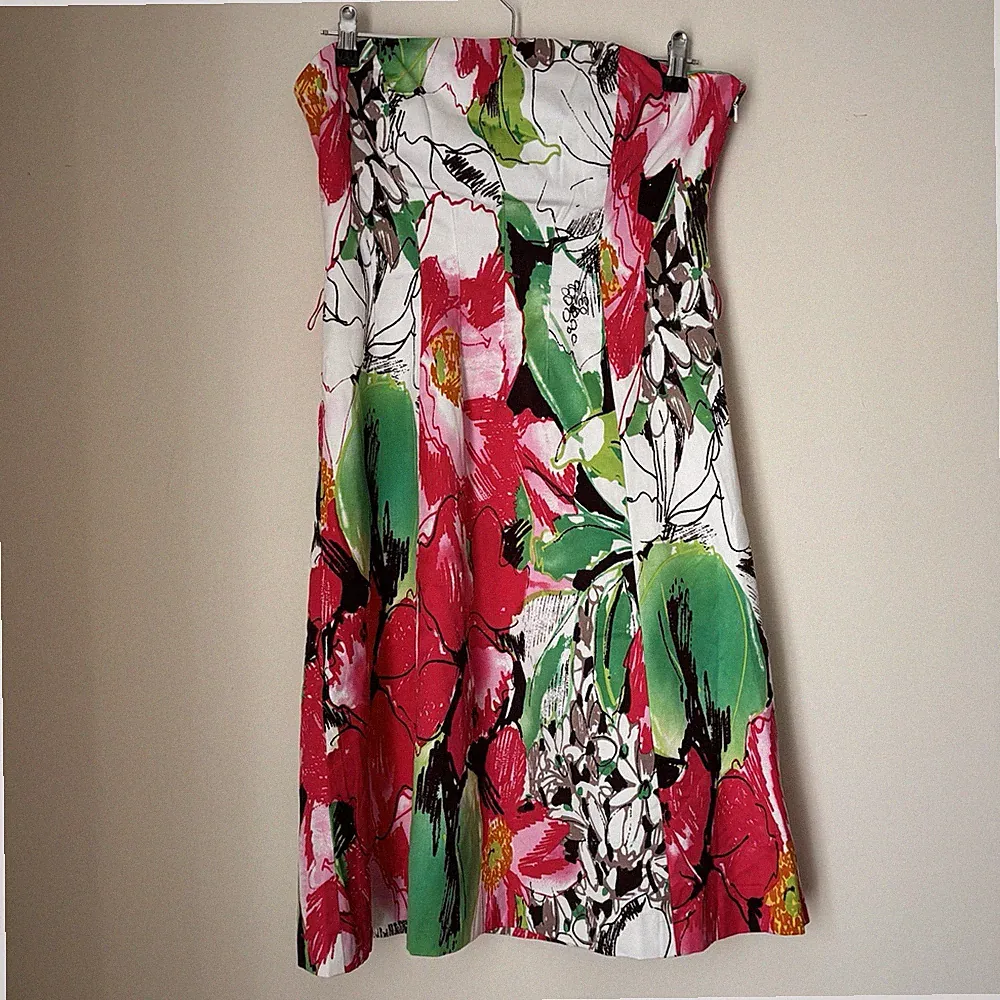 Coast Kleid UK 14 Trägerlos Hochzeit Gast Blumen Anlass Fit & Flare Mini