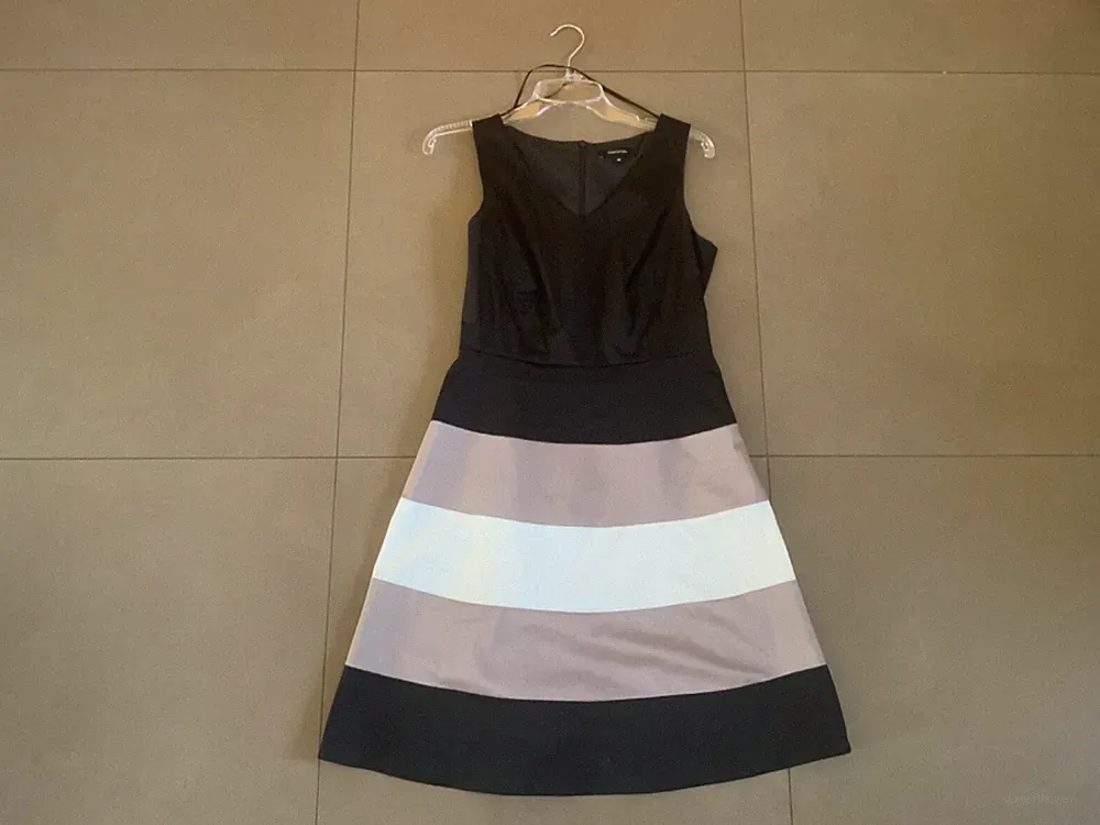 Comma Damen Cocktailkleid, Gr. 36, schmal geschnitten, schwarz/beige/weiß