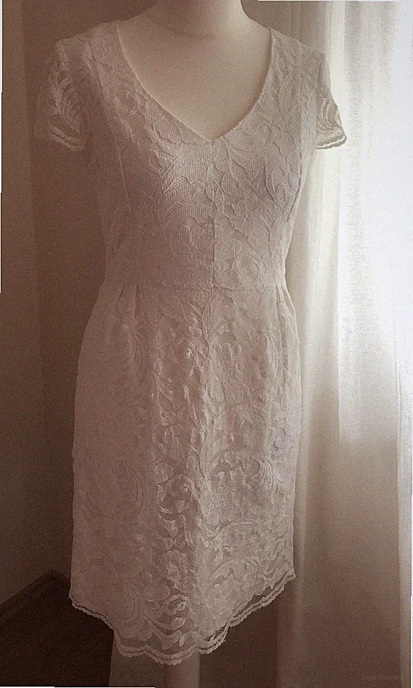 Comma Edles Etuikleid, florale Spitze, weiß, auch für Hochzeit, Standesamt,Gr.38