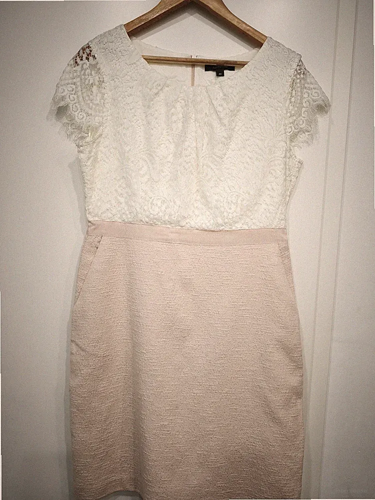 comma Etuikleid Gr. 40 Beige/Weiß Spitze, kurzarm Kappenärmel, Elegant
