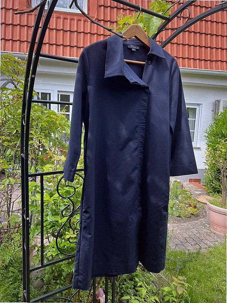 COS durchgeknöpftes Kleid in A-Form, asymmetrischer Verschluss