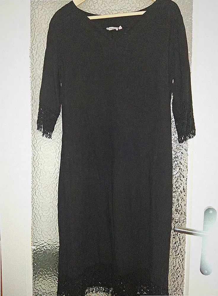 Damen A-Linie Midikleid schwarz Leinen V-Ausschnitt M 3/4-Arm Spitze/Fransen
