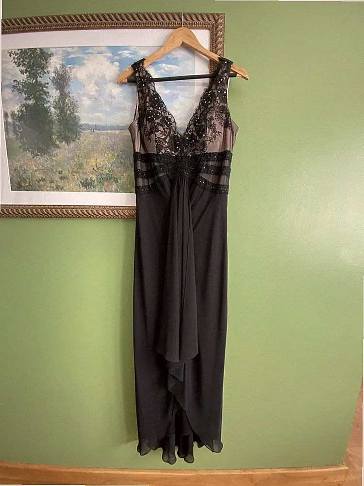 Damen Abend Abschlussball Hochzeit Gast Kleid V Ausschnitt Schwarz Spitze Mieder EU42 (14) NEU