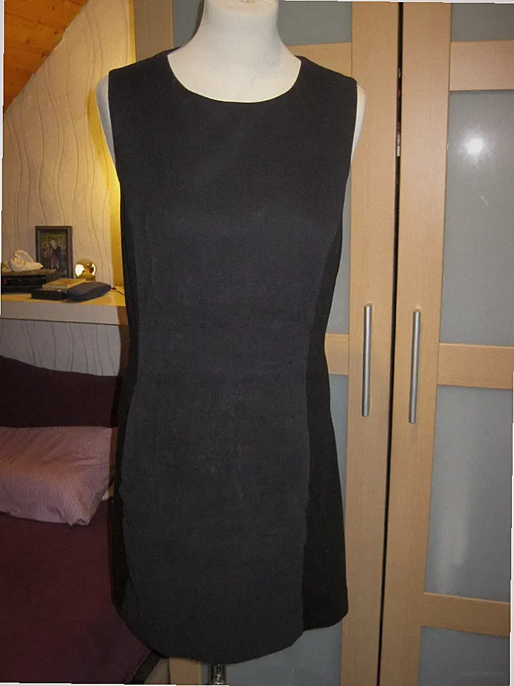 Damen Etui Kleid Ärmellos, Gr. M, Schwarz, Viskose Mischung, "Mango"